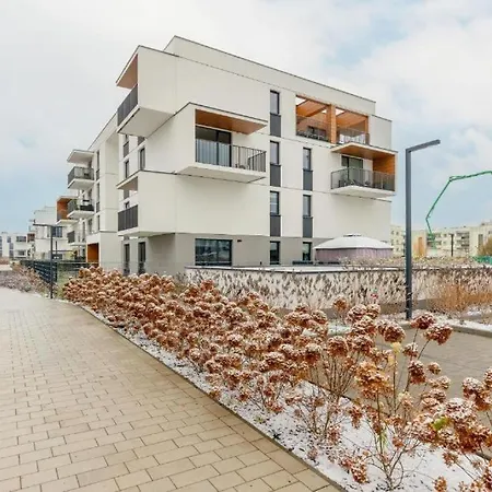 Green In Warsaw's Bemowo District With A Garden And Double Garage Apartment *
