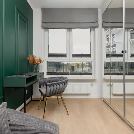 Green In Warsaw's Bemowo District With A Garden And Double Garage *