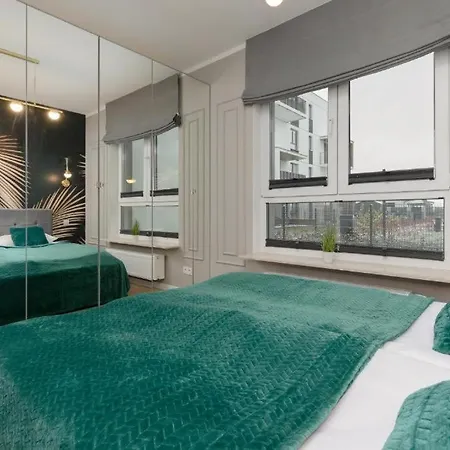 Apartment Green In Warsaw's Bemowo District With A Garden And Double Garage